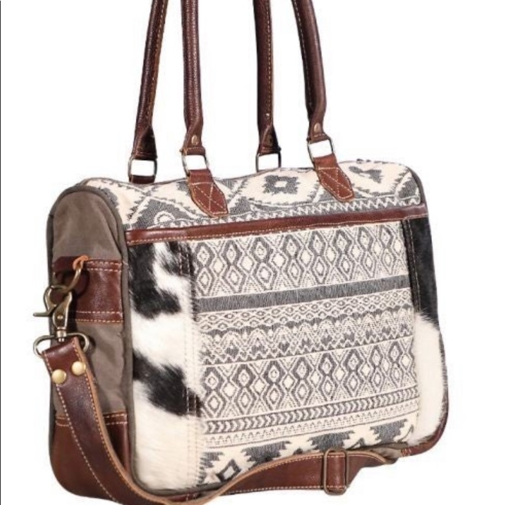 Myra Tasteful Laptop Bag